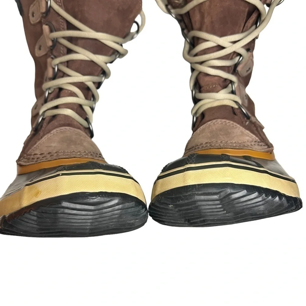 SOREL Joan of Arctic Boots Size 6
